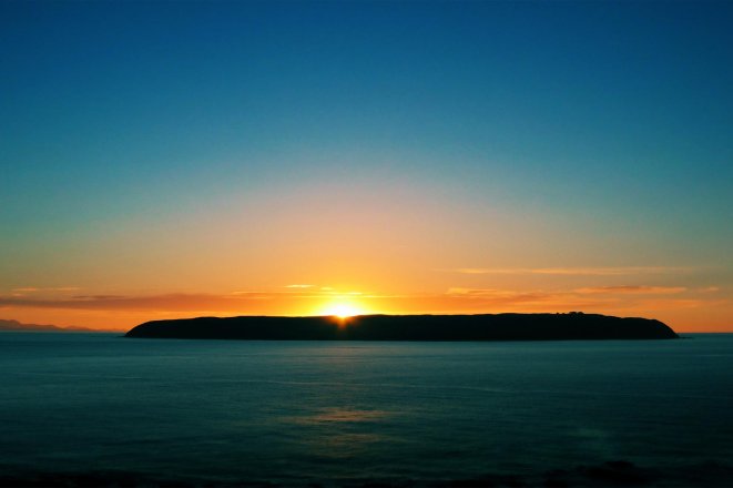 Тулиевый волоконный лазер